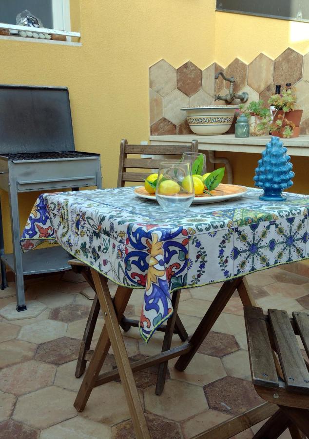 Ragusa Exclusive Flat With Terrace & Bbq Ngoại thất bức ảnh